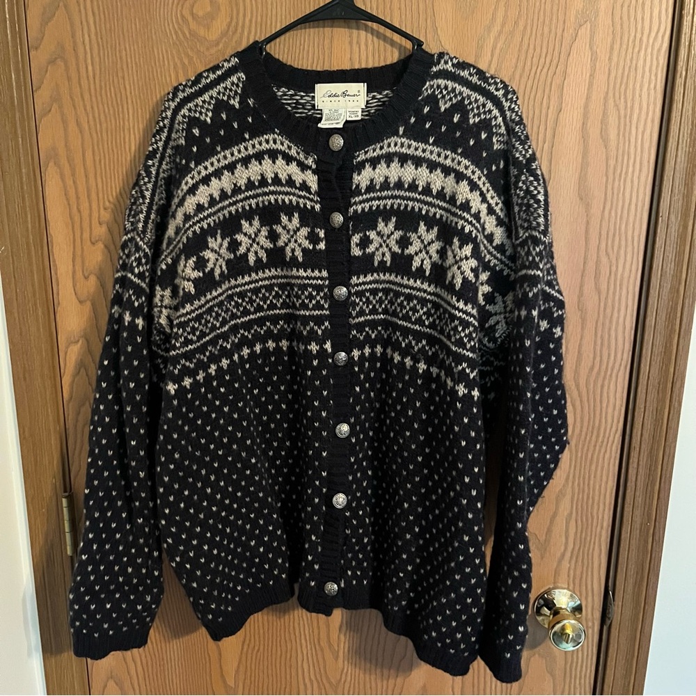 Eddie Bauer Black and Cream Knit Cardigan